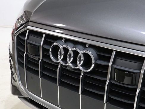 Used 2024 Audi Q7 3.0T Premium Plus AWD/4WD image 10