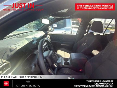 Used 2026 Toyota 4Runner SR5 RWD image 6