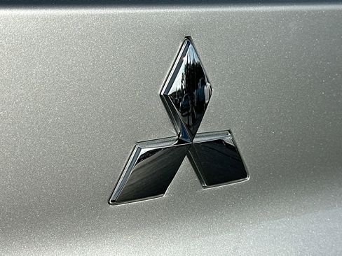 New 2026 Mitsubishi Eclipse Cross ES image 17