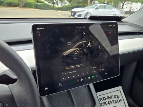 Used 2023 Tesla Model Y Performance AWD/4WD image 22