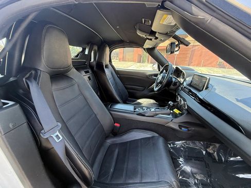 Used 2017 FIAT 124 Spider Lusso RWD image 18
