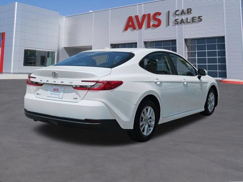 Used 2025 Toyota Camry LE FWD image 6