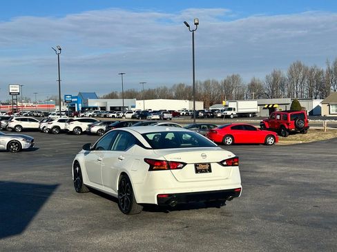 Used 2024 Nissan Altima 2.5 SR image 6