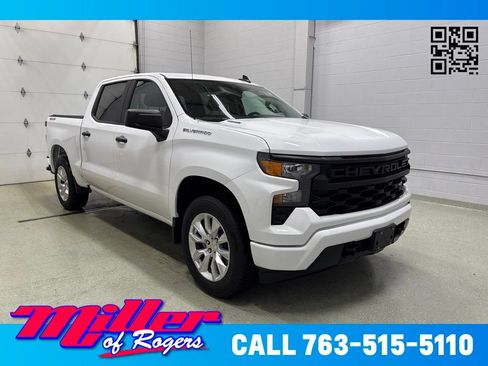 Used 2026 Chevrolet Silverado 1500 Custom AWD/4WD image 1