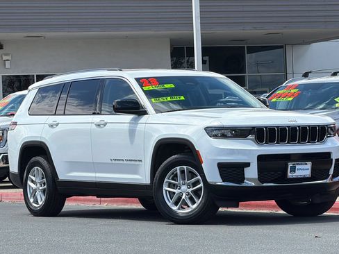 Used 2023 Jeep Grand Cherokee L Laredo RWD image 2