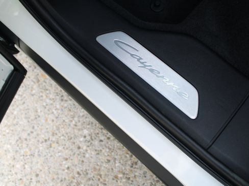 Certified 2026 Porsche Cayenne image 25