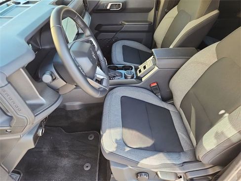 Used 2025 Ford Bronco Big Bend image 19