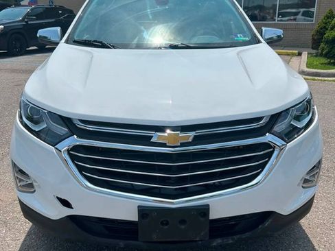 Used 2018 Chevrolet Equinox Premier w/ LPO, Cargo Package AWD/4WD image 2