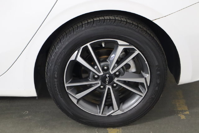 Used 2023 Kia Forte LXS FWD image 33