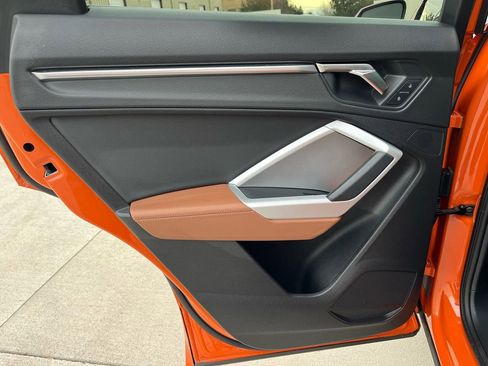 Used 2022 Audi Q3 2.0T Premium Plus image 19