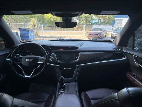 Used 2020 Cadillac XT6 Premium Luxury image 15