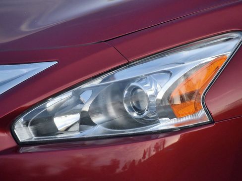 Used 2014 Nissan Altima 2.5 S w/ Sport Value Package image 8