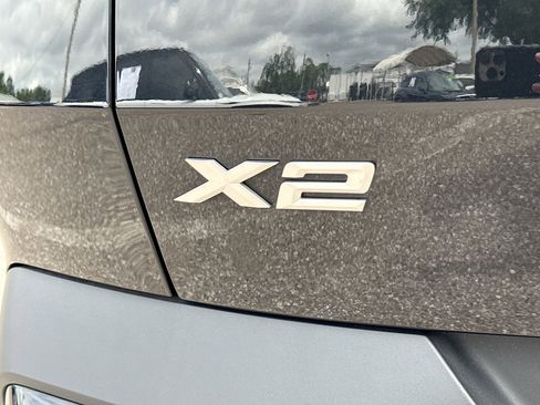 Used 2025 BMW X2 xDrive28i AWD/4WD image 11
