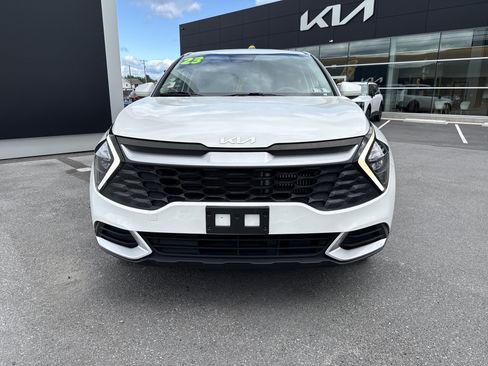 Used 2023 Kia Sportage LX AWD/4WD image 9