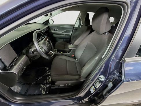 Used 2025 Hyundai Kona SEL FWD image 12