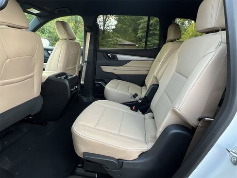 New 2026 Buick Enclave Preferred image 24