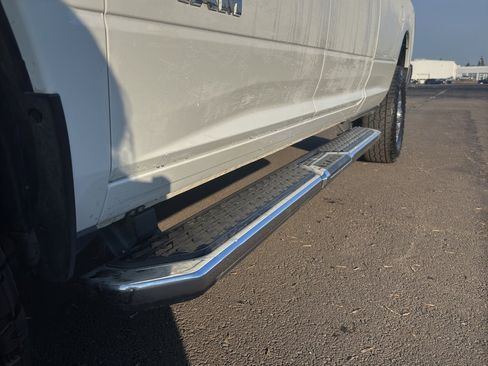 Used 2024 RAM 2500 Big Horn image 28
