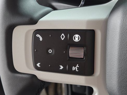 New 2026 Land Rover Defender 110 X-Dynamic SE AWD/4WD image 25
