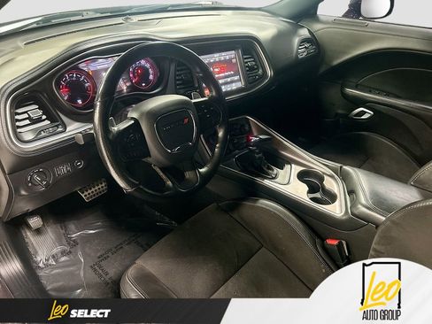 Used 2021 Dodge Challenger GT w/ Plus Package image 9