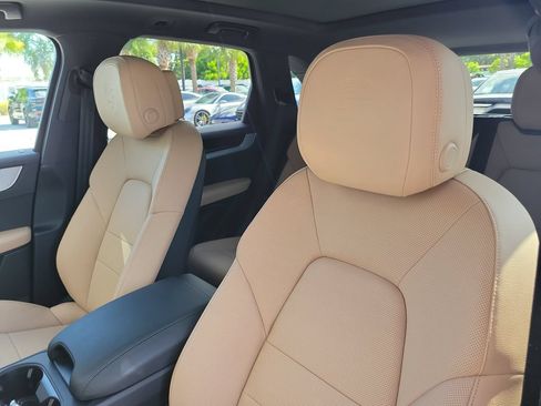 New 2026 Porsche Cayenne AWD/4WD image 6