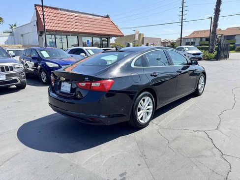 Used 2017 Chevrolet Malibu Hybrid w/ Leather Package FWD image 6