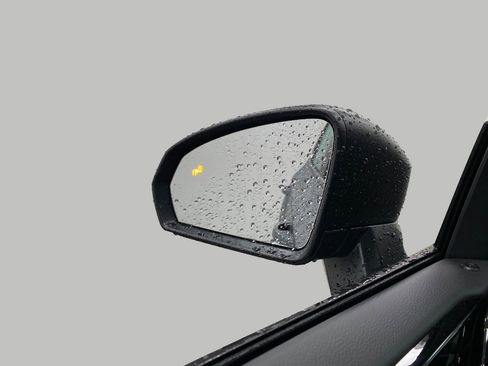 New 2025 Volkswagen Taos S image 18