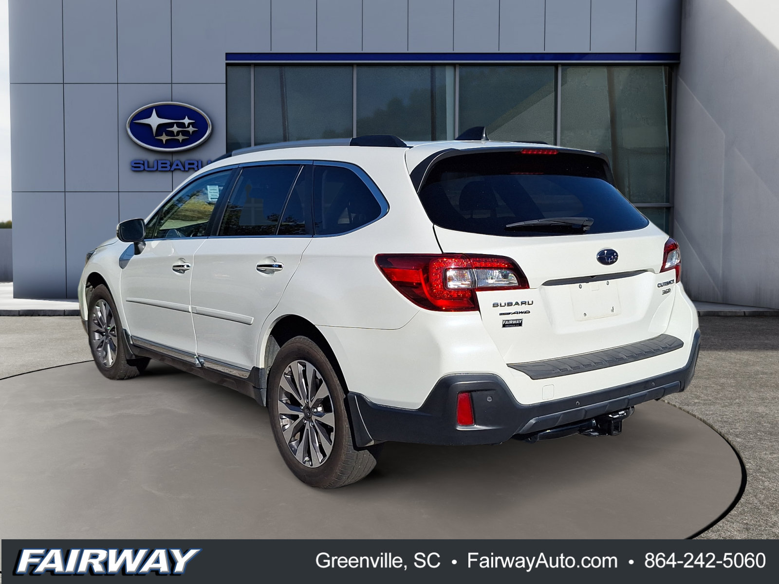 Used 2019 Subaru Outback 3.6R Touring w/ Popular Package #3A AWD/4WD image 3