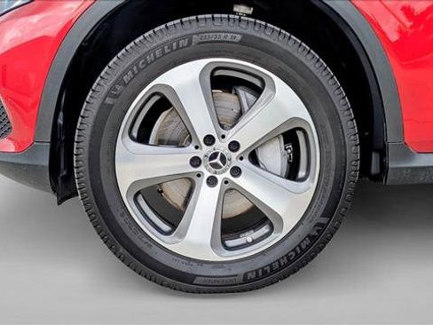 Used 2019 Mercedes-Benz GLC 300 image 23