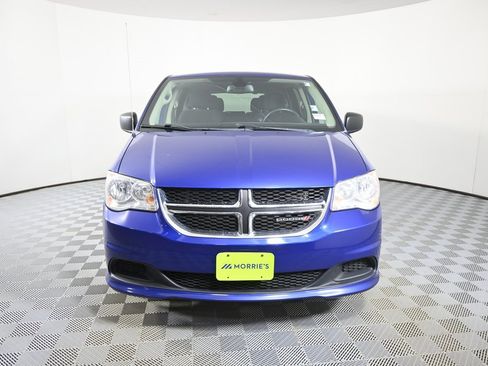 Used 2019 Dodge Grand Caravan SE w/ UConnect Hands-Free Group image 10