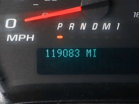 Used 2016 Chevrolet Express 4500 w/ Chrome Appearance Package image 19