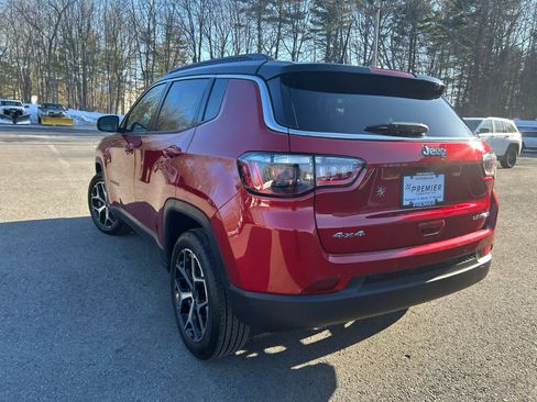 Used 2026 Jeep Compass Limited image 8