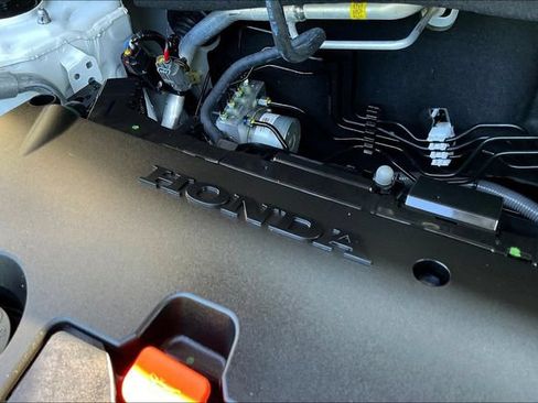 Used 2026 Honda HR-V LX image 33
