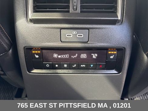 Used 2025 MAZDA CX-70 Plug-In Hybrid w/ Premium Plus AWD/4WD image 19