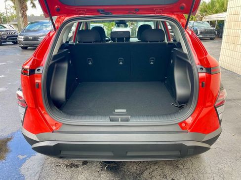 Used 2026 Hyundai Kona SE FWD image 5
