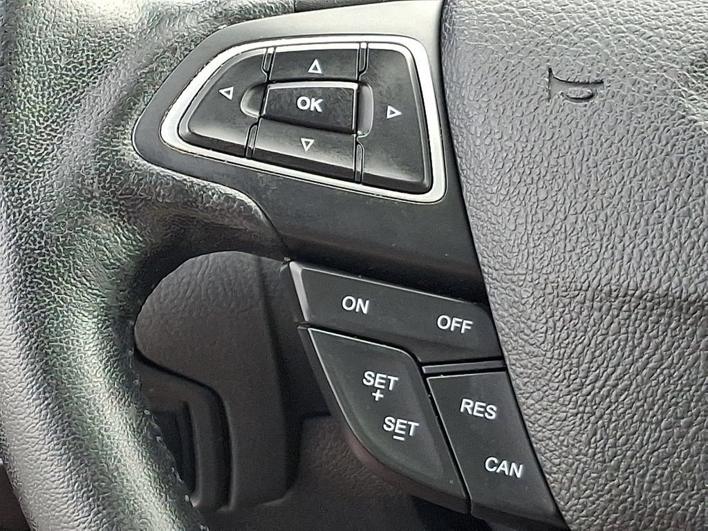 Used 2016 Ford Focus Titanium w/ Exterior Protection Package FWD image 20