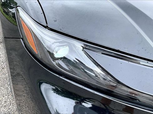 Used 2025 Toyota Camry SE FWD image 26