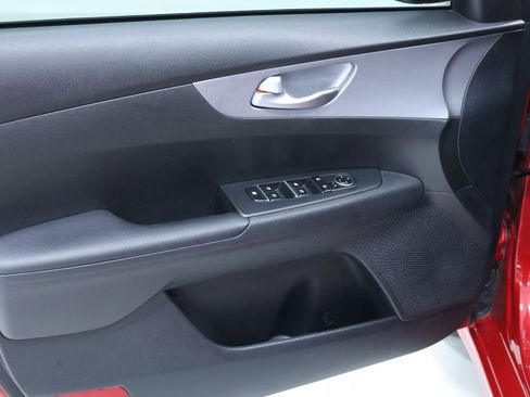 Used 2023 Kia Forte LXS image 15