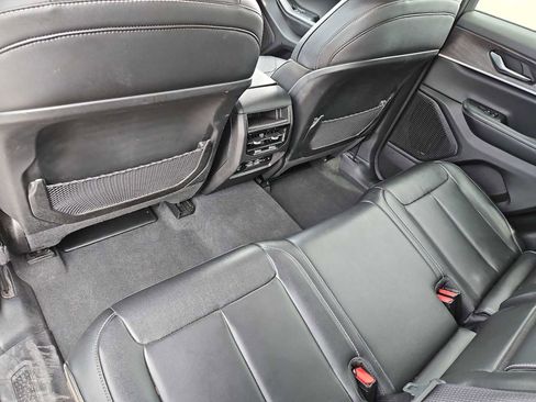 Used 2023 Jeep Grand Cherokee Limited image 18