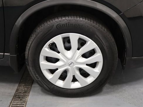 Used 2015 Nissan Rogue S image 25