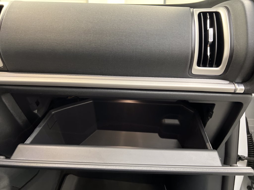 Used 2025 Ford Expedition Active RWD image 35