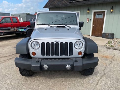 Used 2009 Jeep Wrangler X AWD/4WD image 7