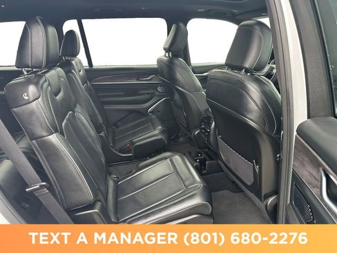 Used 2023 Jeep Grand Cherokee L Overland AWD/4WD image 18