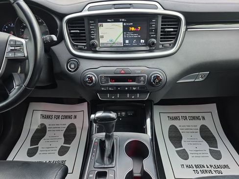 Used 2019 Kia Sorento SX FWD image 11