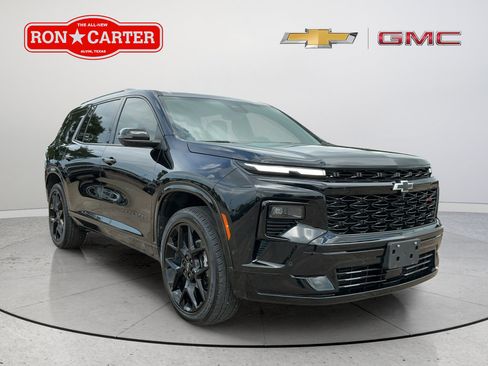 Used 2024 Chevrolet Traverse RS FWD image 1
