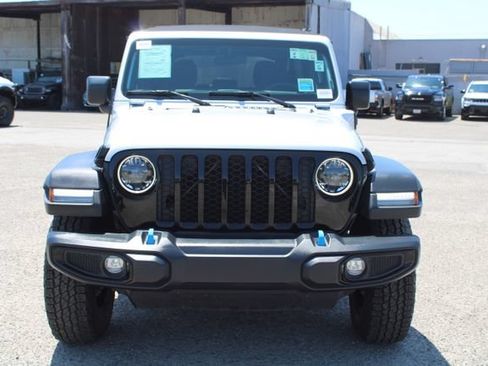 Used 2023 Jeep Wrangler Unlimited AWD/4WD image 2