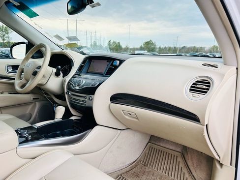 Used 2013 INFINITI JX35 AWD w/ Premium Pkg image 12