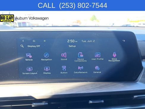 Used 2025 Kia Telluride AWD image 17