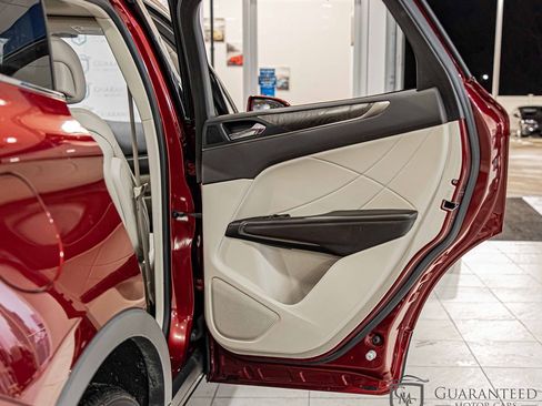 Used 2018 Lincoln MKC Reserve w/ Lincoln MKC Climate Package image 39