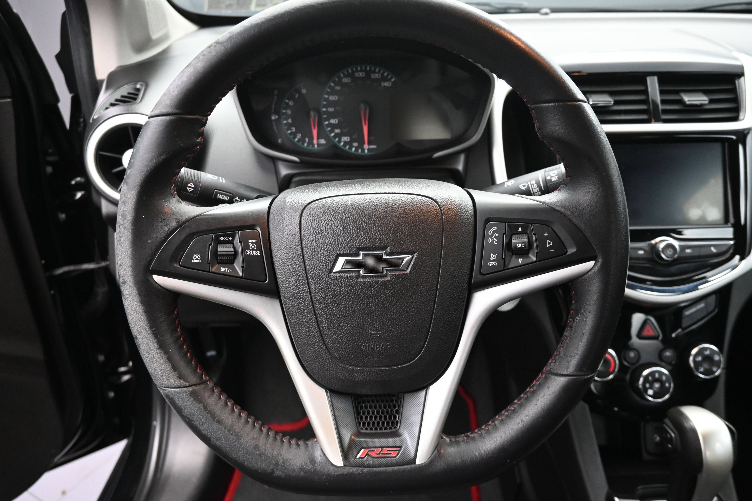 Used 2020 Chevrolet Sonic LT FWD image 12