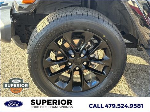 Used 2023 Jeep Wrangler Unlimited Sahara w/ Cold Weather Group image 16